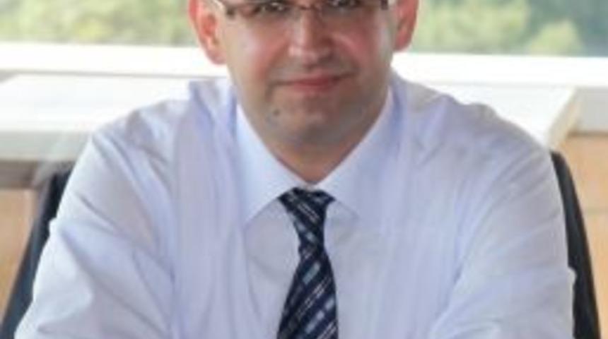 &Uuml;mit Sanlav: &ldquo;t&uuml;rkiye Twitter&rsquo;la İlgili Muhatap Bulamıyor&rdquo;