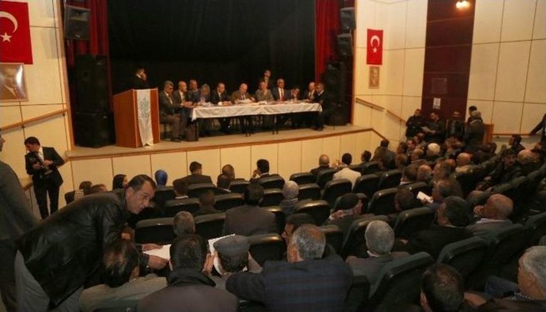 Başkan Sekmen Hınıs&rsquo;ta&hellip;