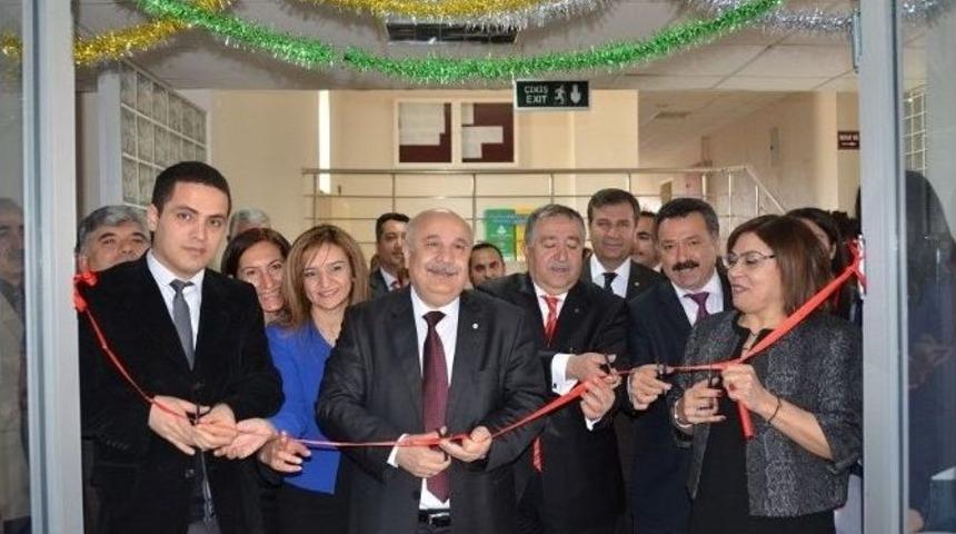 Beceri Ve Merkezi Sim&uuml;lasyon Laboratuvarı A&ccedil;ıldı