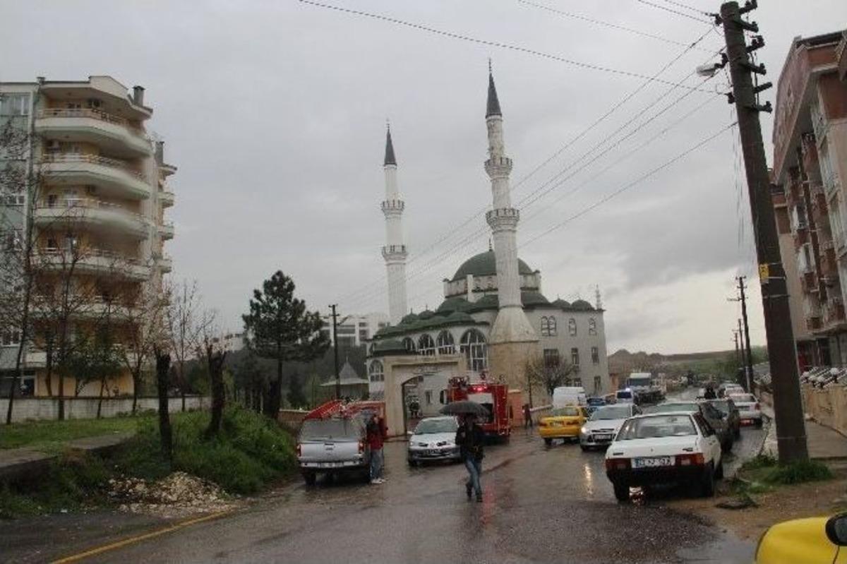 Edirne&rsquo;de Camiye Yıldırım D&uuml;şt&uuml;
