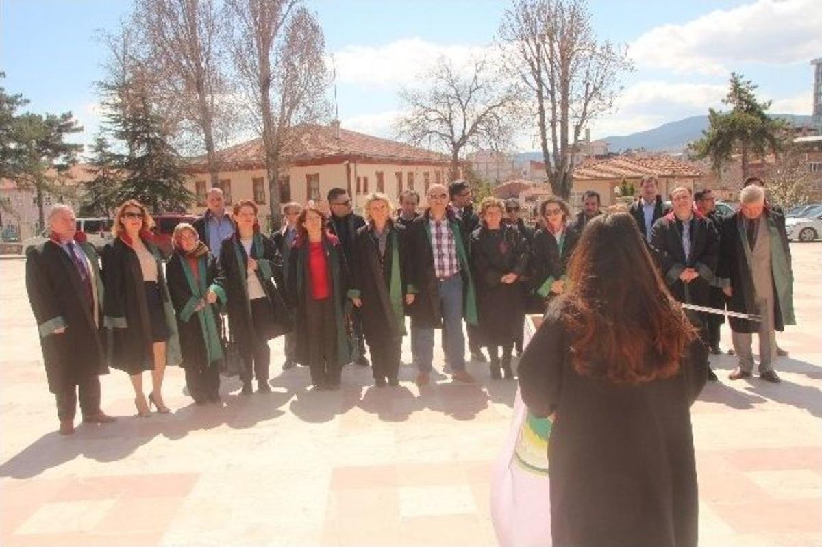 Bilecik Barosu Avukatlar G&uuml;n&uuml;&rsquo;n&uuml; 1 G&uuml;n Sonra Kutladı