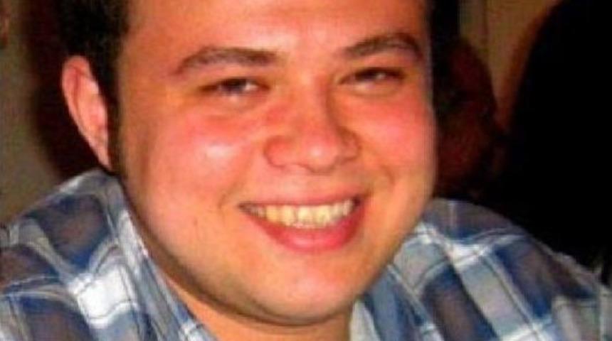 Oğlunu, Bı&ccedil;akladı, Başına Ateş Ederek Yaraladıktan Sonra Intihar Etti