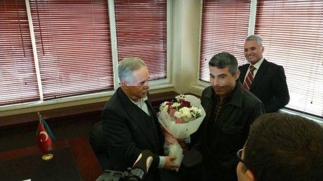 Somalı Madencilerden Ak Partili Berber&rsquo;e Sıcak Karşılama 2