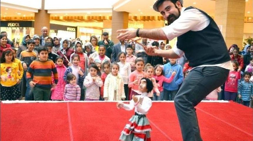 Piazza&rsquo;da &Ccedil;ocuklara Her Hafta Sonu Bayram