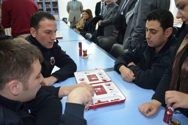 Başkan Ak Mahkum Çocuklara Mangala Hediye Etti 1