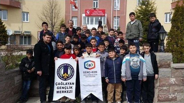 Çağlayan Gençlik Merkezi Öğrencileri Alparslan Türkeş Huzurevini Ziyaret Etti