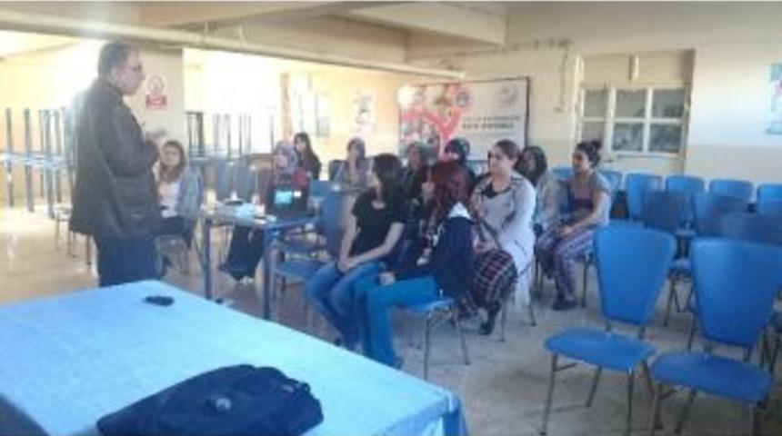 &Ouml;ğrencilere &rsquo;i&ccedil;imizdeki B&uuml;y&uuml;k Hazine&rsquo; Semineri