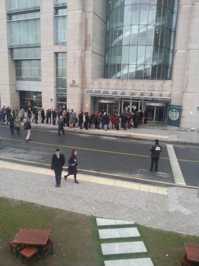 Büro Memur-sen’den İstanbul Adliyesi’nde Memurların Aranmasına Tepki