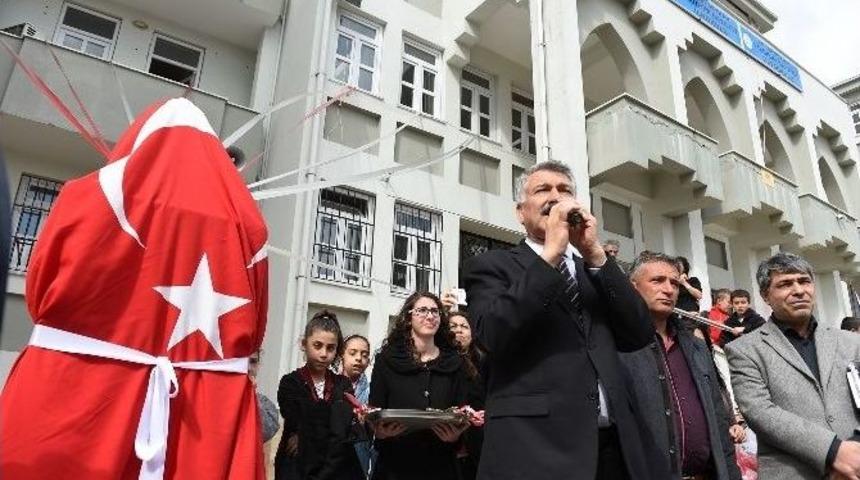 Başkan Karalar&rsquo;dan Okullara M&uuml;jde