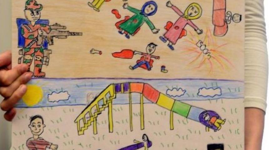 Diyarbakırlı &Ccedil;ocuklar 'barış'ı &Ccedil;izdi