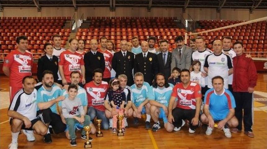 Koruma Şube M&uuml;d&uuml;rl&uuml;ğ&uuml; Turnuva Birincisi Oldu