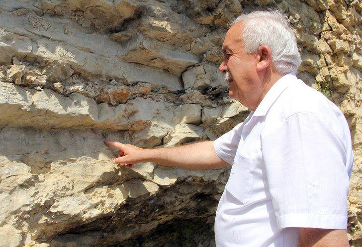  Herkes dev kayalıkların üzerinde o izi arıyor G3