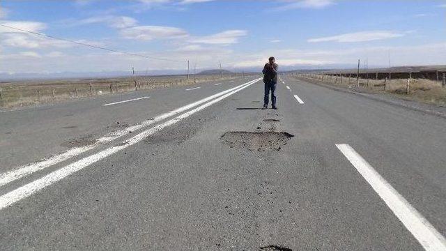 Ani Harabeleri&rsquo;nin Yolu K&ouml;stebek Yuvasına D&ouml;nd&uuml; 1