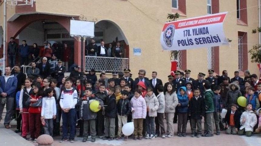 Polis Haftası Polis Sergisinin A&ccedil;ılışı İle Başladı