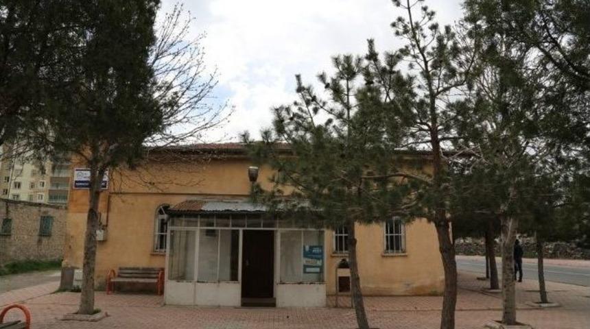 Karacaoğlu Camisinde Restorasyon &Ccedil;alışması Melikgazi Belediyesine Emanet