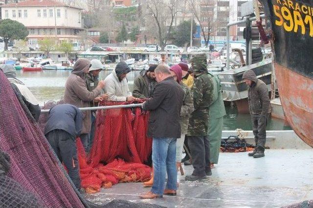 Marmara Denizi’nde Balık Çıkmayınca Sezon Erken Kapandı