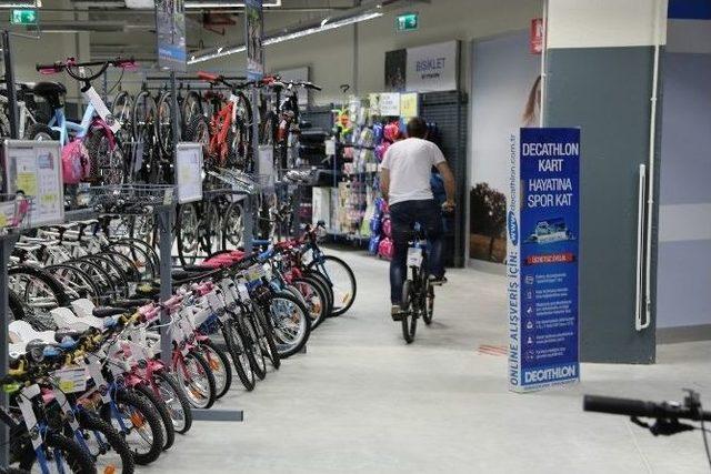 Decathlon Türkiye’de Büyüyor