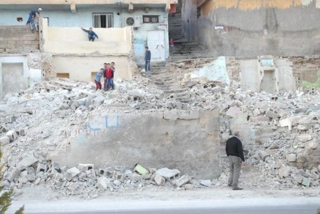 Şanlıurfa&rsquo;da Yarım Bırakılan Yıkım Mahallelinin Tepkisine Neden Oldu