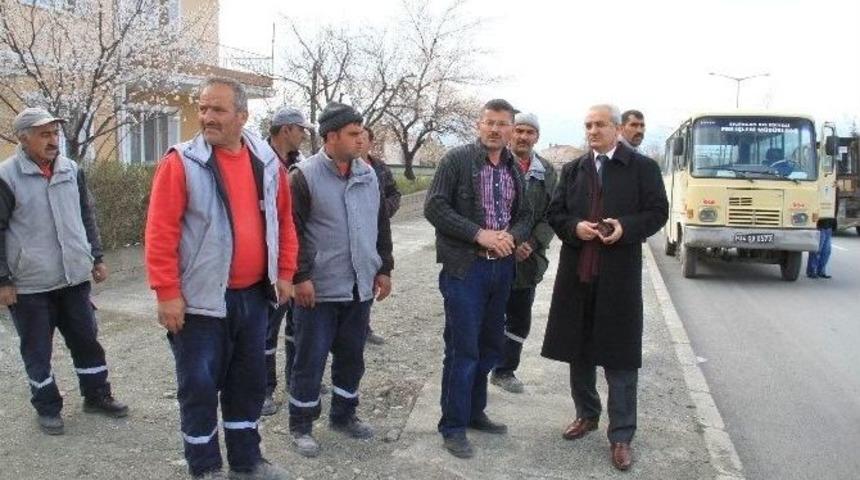Kırklar Caddesinde Kaldırım &Ccedil;alışmaları Başladı