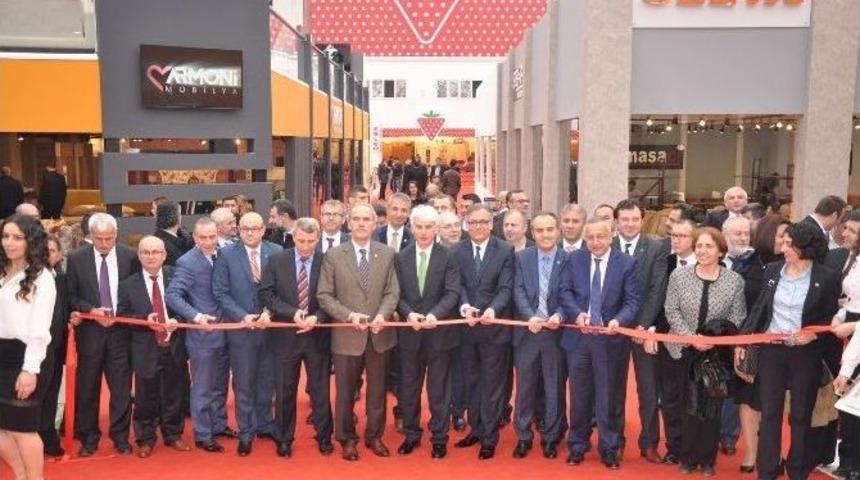 Modef 33. Kez Kapılarını A&ccedil;tı