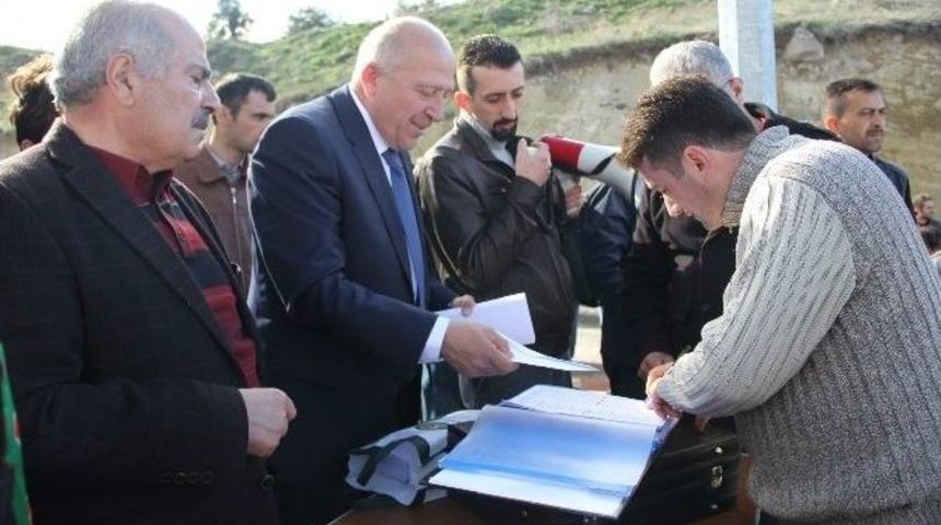 Grev Yapan İş&ccedil;ilere 600 Tl Yardım Parası