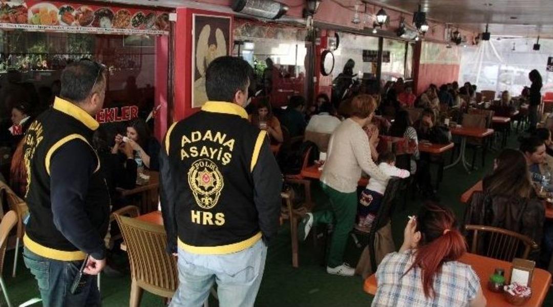 Adana Polisinden "kahve Sizden Fal Bizden" Baskını