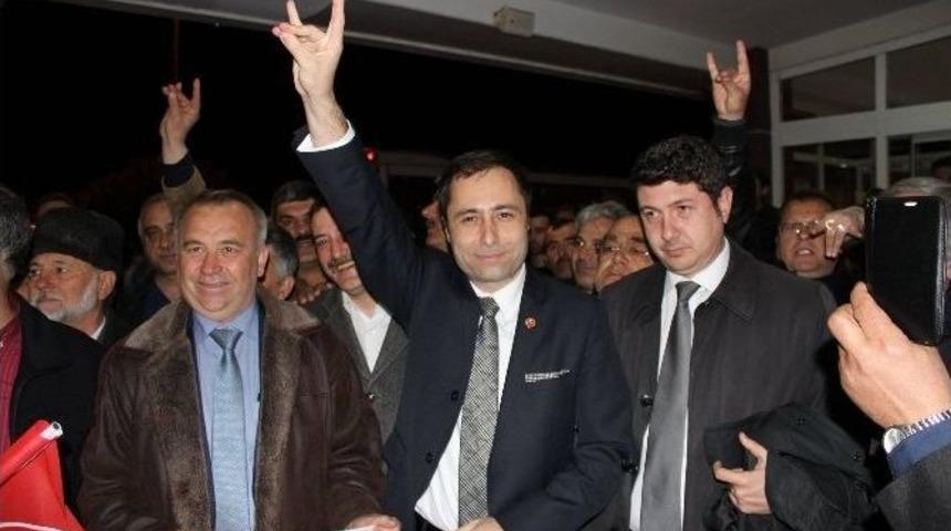 Mhp&rsquo;li Aday Vekil Gibi Karşılandı