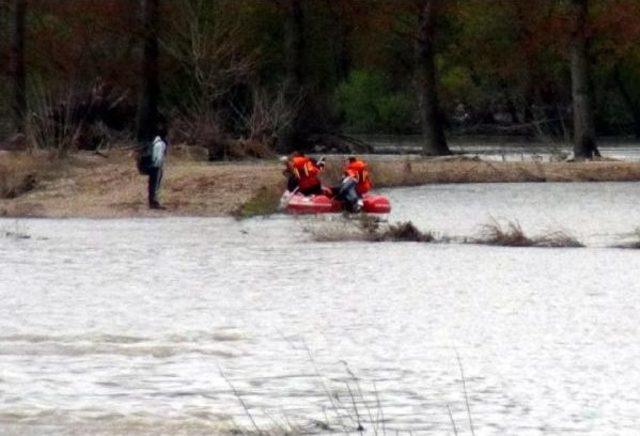 Botları Patlayan Suriyeli Kaçaklar 3 Saatte Kurtarıldı