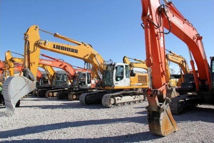 Büyükşehir Belediyesi 32 Yeni İş Makinesi Kiraladı G1