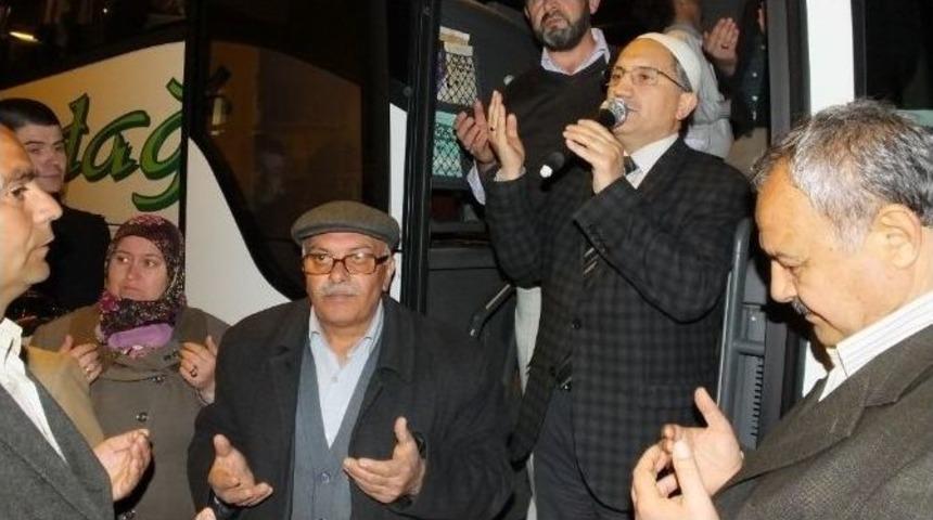 Burhaniye’de 43 Umreci Coşkulu Törenle Uğurlandı