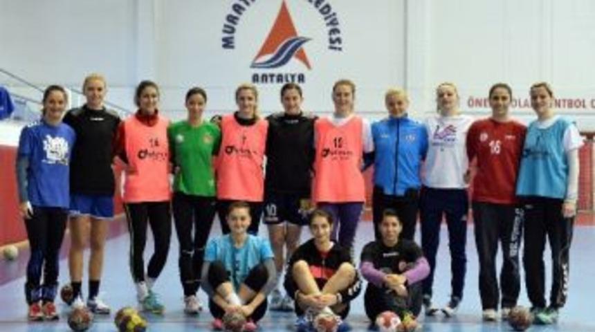 Paşa&rsquo;nın Melekler Danimarka Yolcusu