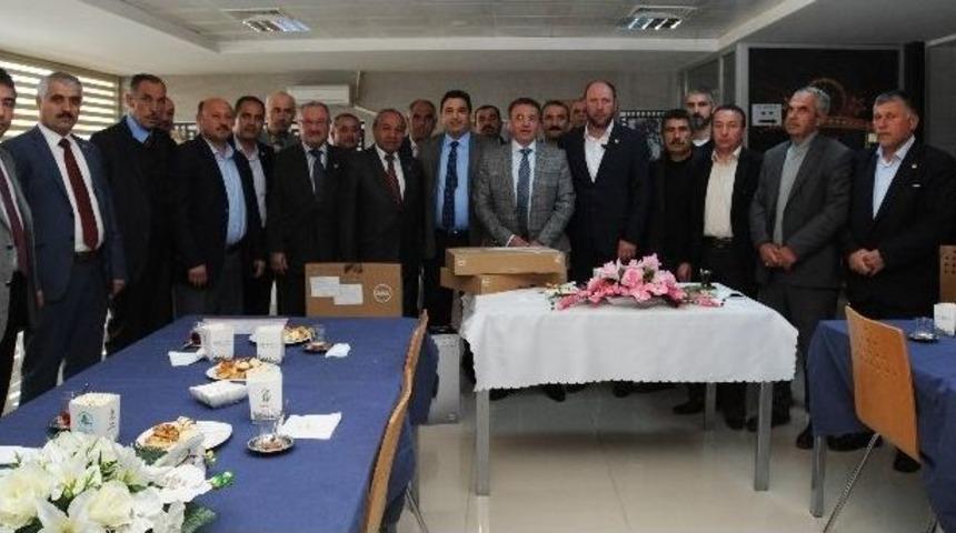 Pursaklar Belediyesi&rsquo;nden Muhtarlara Bilgisayar