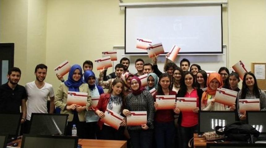 Yt&uuml;&rsquo;de &Ouml;ğrenciden &Ouml;ğrenciye Eğitim