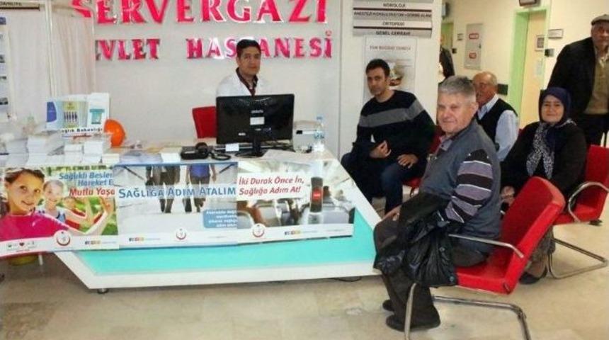 Denizli&rsquo;de Vatandaşlar Sağlık Kontrol&uuml;nden Ge&ccedil;iriliyor