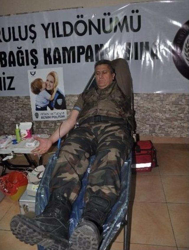Giresun Emniyeti&rsquo;nden Kızılay&rsquo;a Kan Bağışı 2