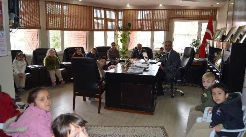 İlkokul &Ouml;ğrencilerinden Başkan Amcalarına Mektup