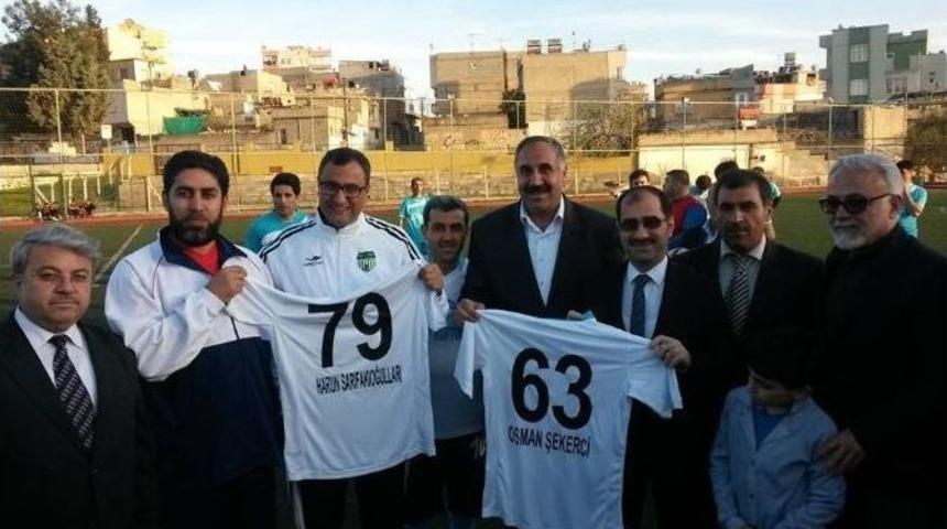 Kurumlar Arası Futbol Turnuvasında İlk Vuruşu Kaymakam Sarıfakıoğluları Yaptı