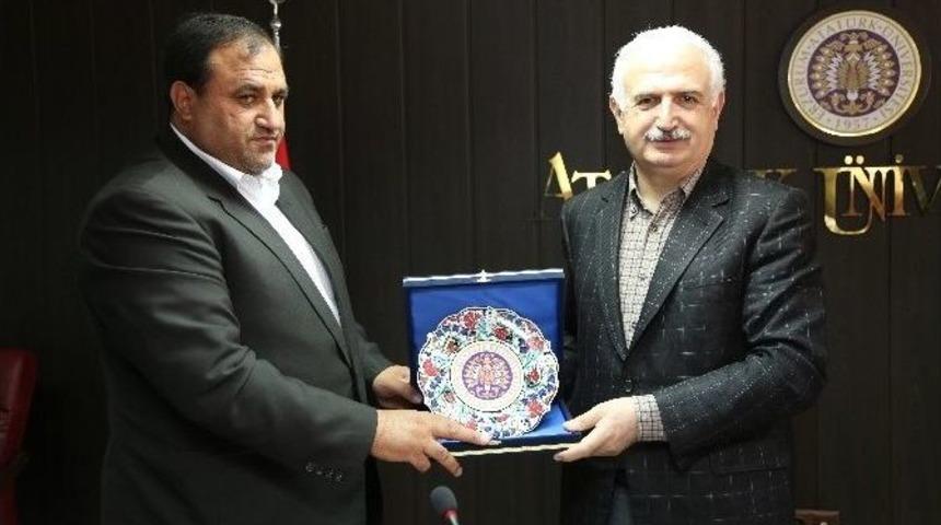 Urmiye B&uuml;y&uuml;kşehir Belediyesi&rsquo;nden Rekt&ouml;r Ko&ccedil;ak&rsquo;a Ziyaret