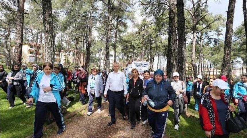 Denizli&rsquo;de 3 Kimoletrelik "sağlık Y&uuml;r&uuml;y&uuml;ş&uuml;"