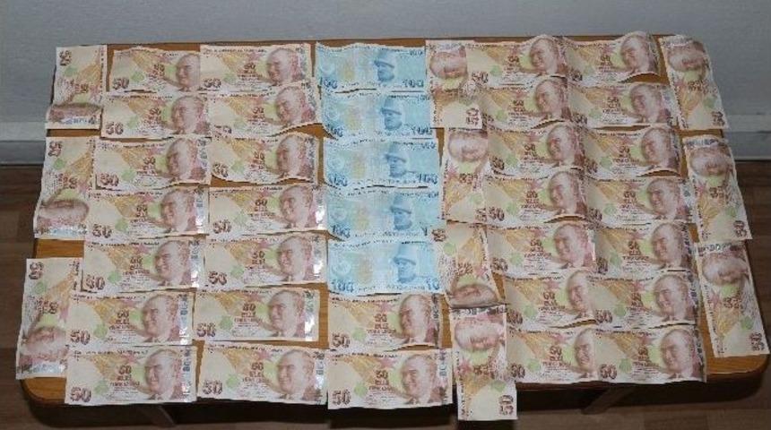 Tosya&rsquo;da Piyasaya Sahte Para S&uuml;ren 3 Kişi Yakalandı