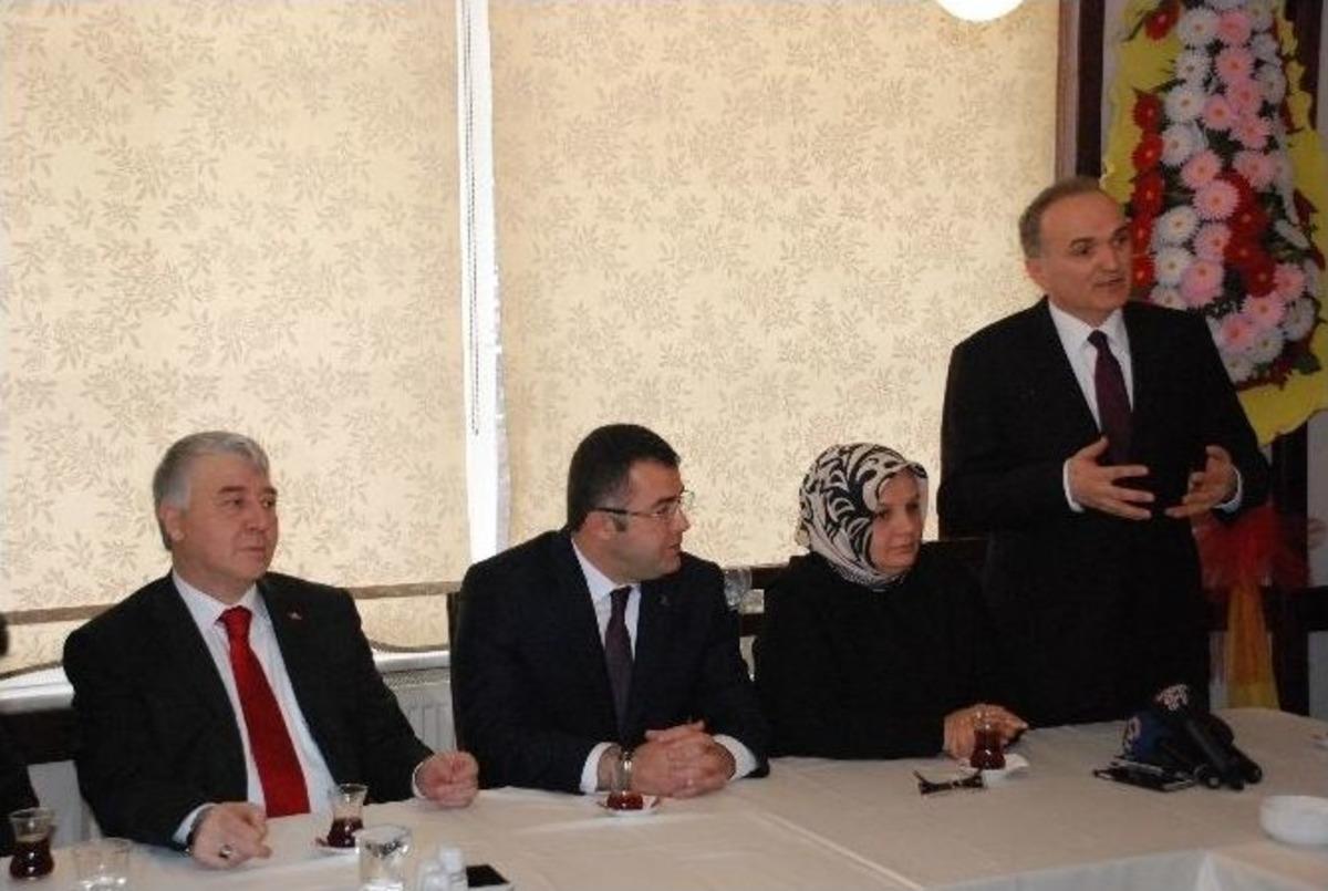 Ak Parti D&uuml;zce Milletvekili Adayları Tanıtıldı