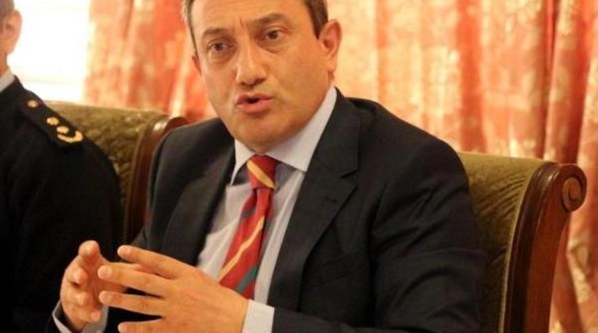 Maraş Emniyet M&uuml;d&uuml;r&uuml;: Polisi Okul &Ouml;nlerinde Tutmak I&ccedil;in Tatlı Yalanlar S&ouml;yleniyor