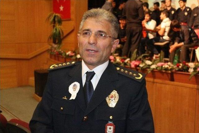 Siirt Polisinden 3 Dilli Koro