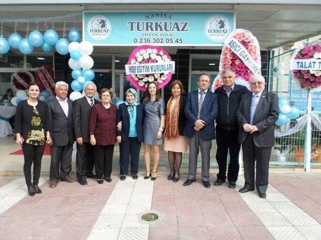 Manisa’da İki Doktor Satranç Kulübü Açtı