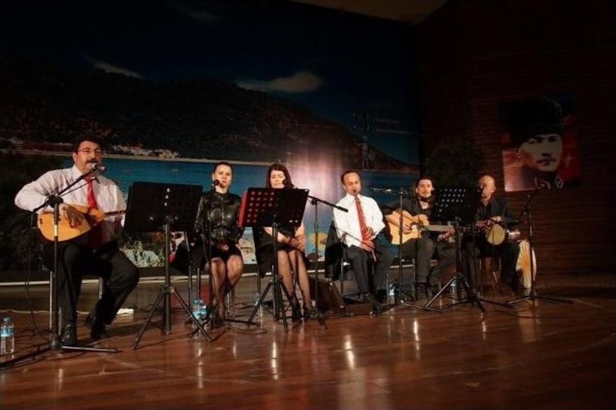 İda Kalemleri Sahnede