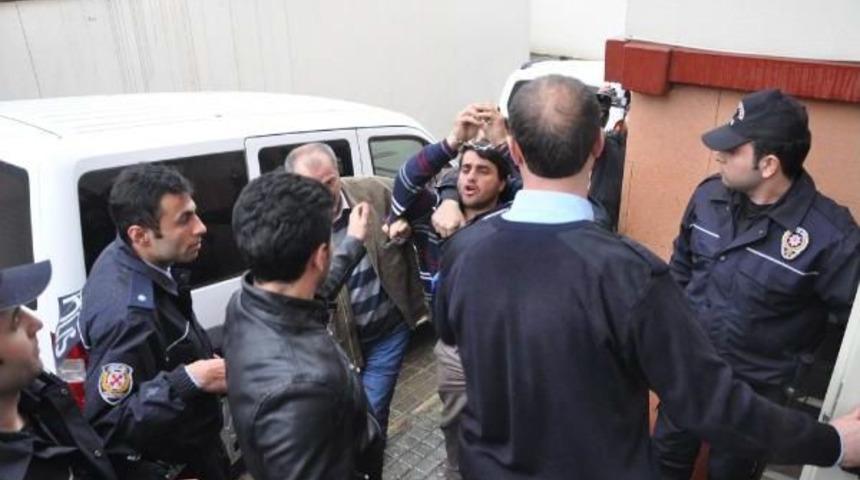 Fenerbah&ccedil;e Otob&uuml;s&uuml;ne Saldırıda 2 Ş&uuml;phelinin Sorgusu S&uuml;r&uuml;yor (2)