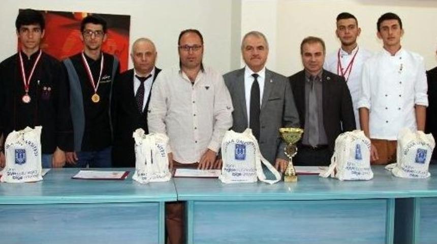 Msk&uuml; Aş&ccedil;ıları Madalya İle D&ouml;nd&uuml;