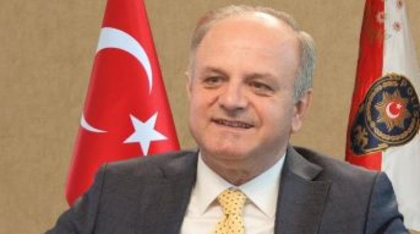 Vali &Ccedil;akacak, Polis Teşkilatını Kutladı