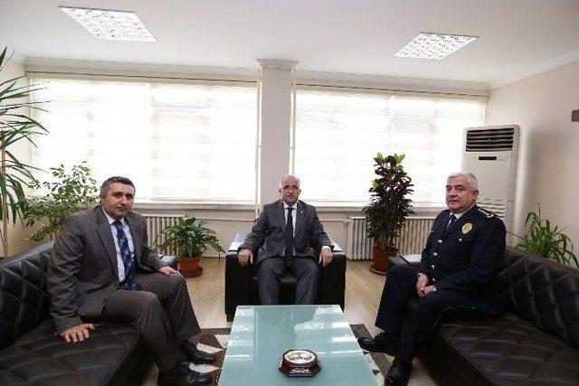 Vali Tuna&rsquo;dan Trafik Polis Eğitim Merkezi&rsquo;ne Ziyaret 1