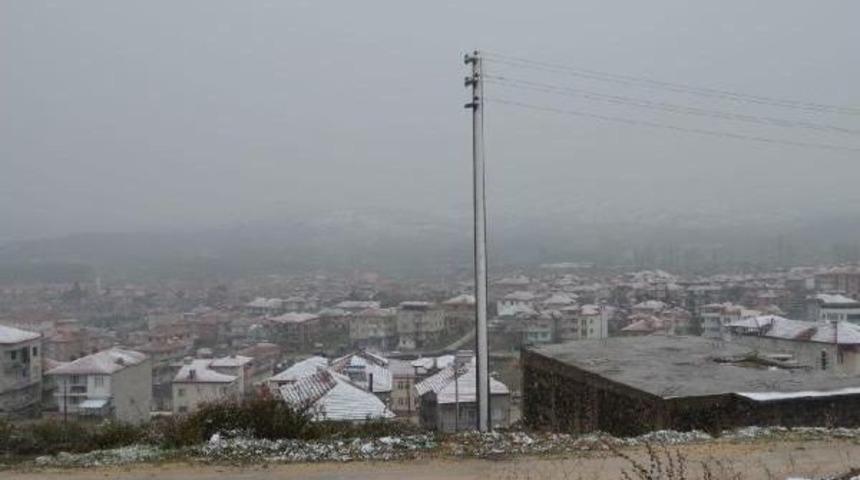 Kula, G&uuml;ne Karla Uyandı